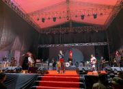 Konser Band Kotak dalam Peluncuran Maskot dan Jingle yang Digelar KPU Sultra Sukses Digelar, Masyarakat Dihimbau Tidak Golput di Pilkada