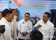 Menkumham Bantu Pasarkan Hasil Karya Warga Pemasyarakatan