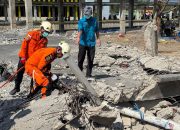 Dua Orang Luka Ringan Akibat Bangunan Pasar Wameo Baubau Runtuh, Tim SAR Berhasil Evakuasi