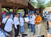 Dinas Pertanian Kota Kendari Tingkatkan Kebersamaan Lewat Family Gathering di Pantai Toronipa