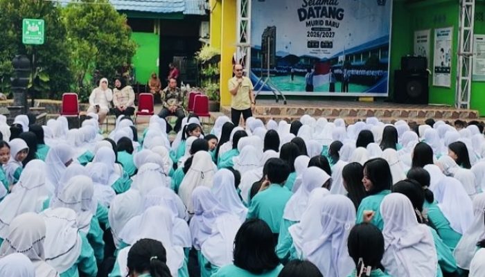 Gen Z di Kendari Kena ‘Rem’ Medsos! Diskominfo Masuk Sekolah Batasi Scroll TikTok buat Bocil di Bawah 16 Tahun