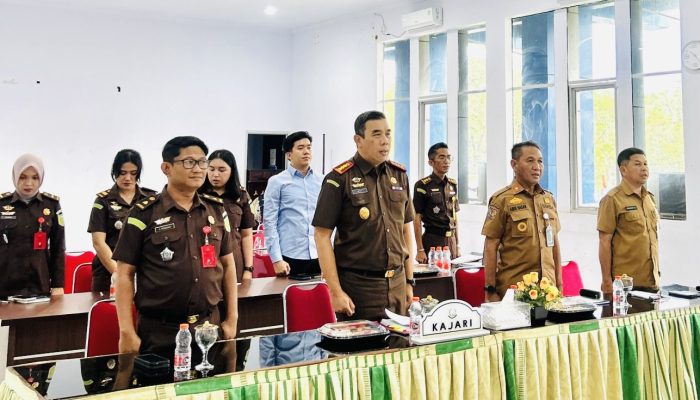 Perkuat Posisi Hukum Adat dalam KUHP Baru, Kejari Kendari Gelar FGD Bersama LAT dan Pemkot