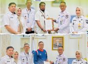 Sekda Kota Kendari Serahkan Surat Tugas Plt Kabag Protokol dan Kabid Perdagangan