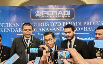 Harris Arthur Kukuhkan Empat DPD Peradi Profesional Sultra, Advokat Didorong Beri Manfaat Nyata
